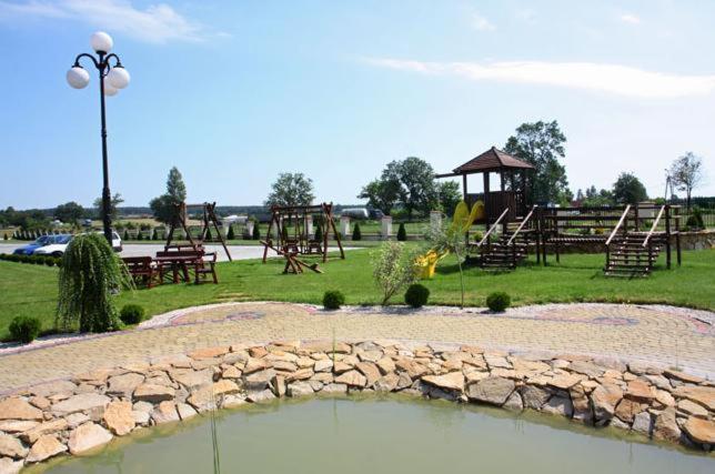 Hotel Wasik Krogulcza Экстерьер фото